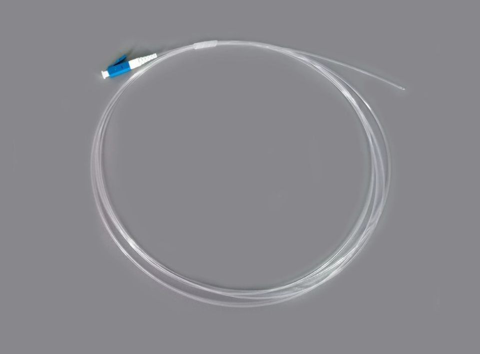 Che tipo di cavi in ​​fibra ottica sono comunemente usati nella costruzione FTTH?
